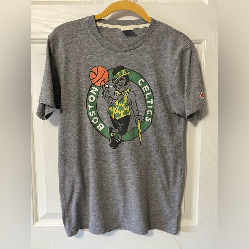 Homage Boston Celtics T-Shirt Size Small